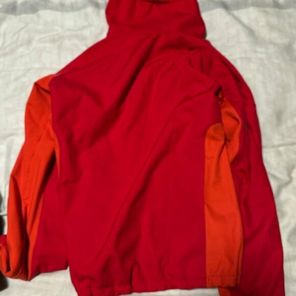 MEC Mens size small jacket - Picture 3 of 3